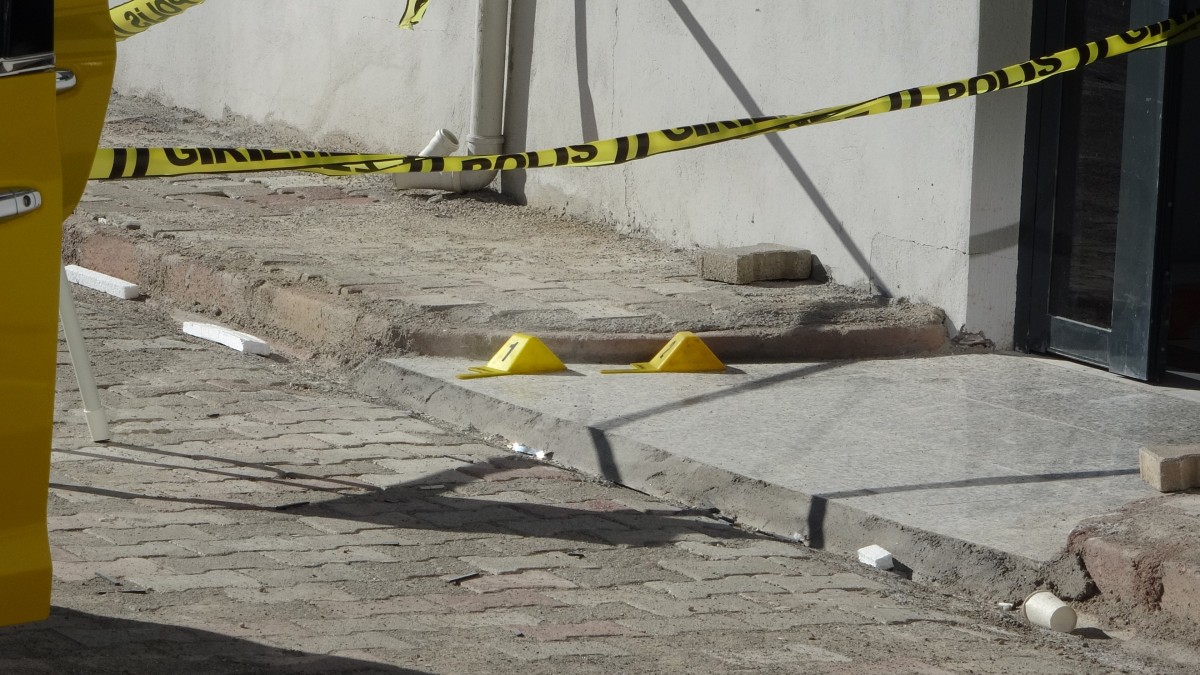 Yeşilyurt'ta silahlı kavga: 1 yaralı