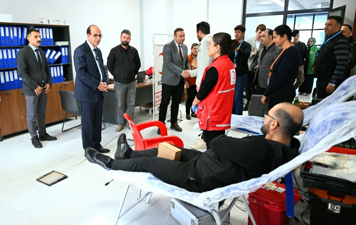 Yeşilyurt Belediyesi ve Kızılay'dan kan bağışı kampanyası