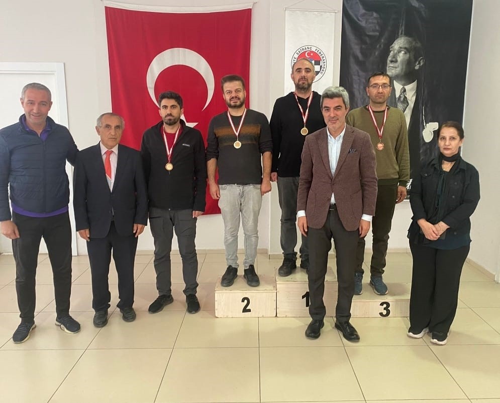 Öğretmenler günü satranç turnuvası yapıldı