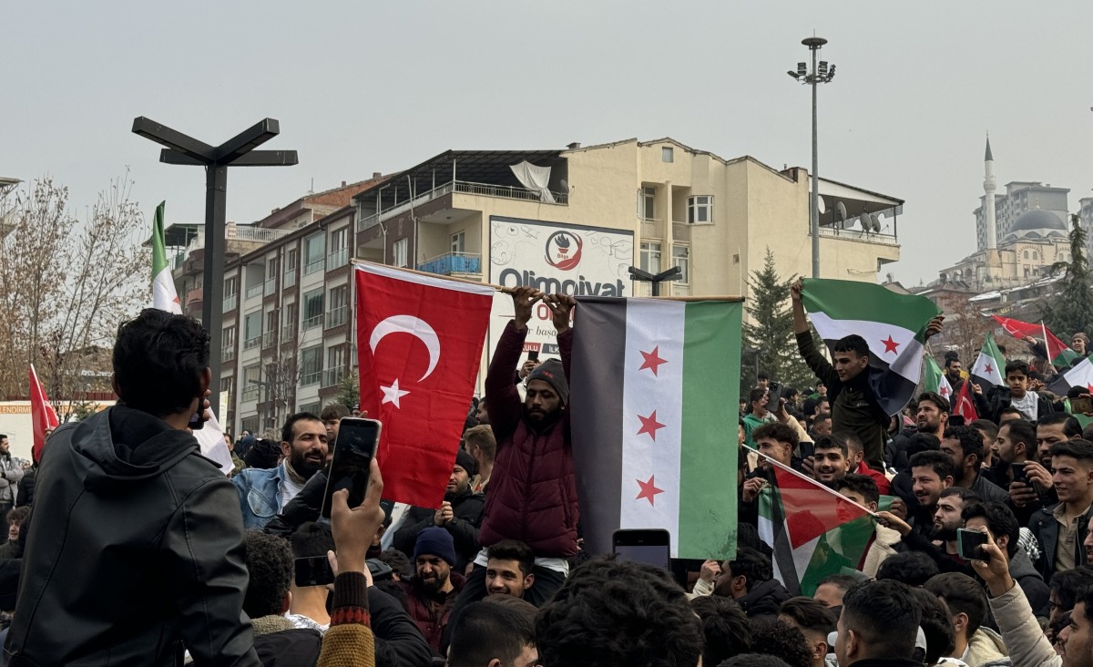 Malatya'daki Suriyeliler, Baas rejiminin devrilmesini kutladı