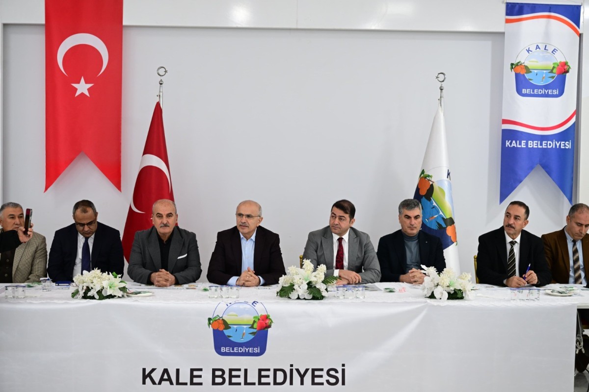 Sami Er, Kale'de temaslarda bulundu