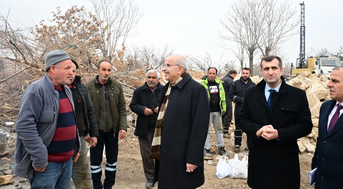 Başkan Er, Taştepe Mahallesi rezerv alanında incelemelerde bulundu