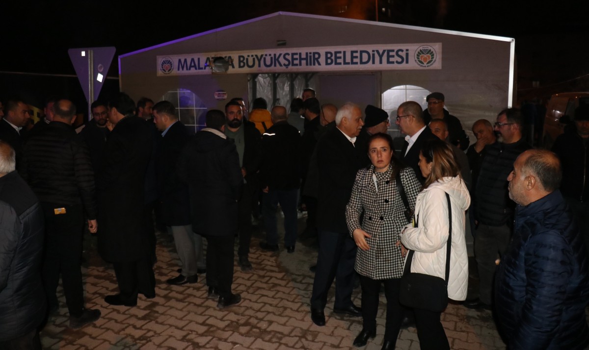 CHP Genel Başkanı Özgür Özel Malatya'da
