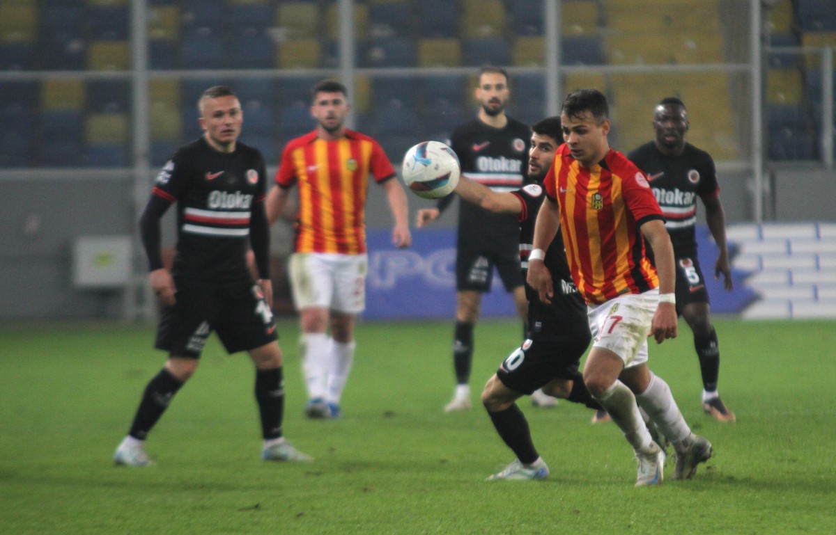 Gençlerbirliği: 3 - Yeni Malatyaspor: 0