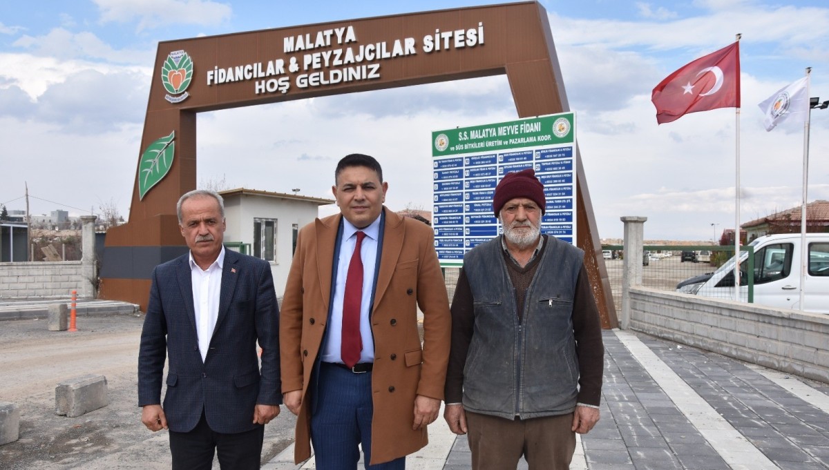 Sadıkoğlu, Fidancılar Sitesi girişine kavşak talep etti