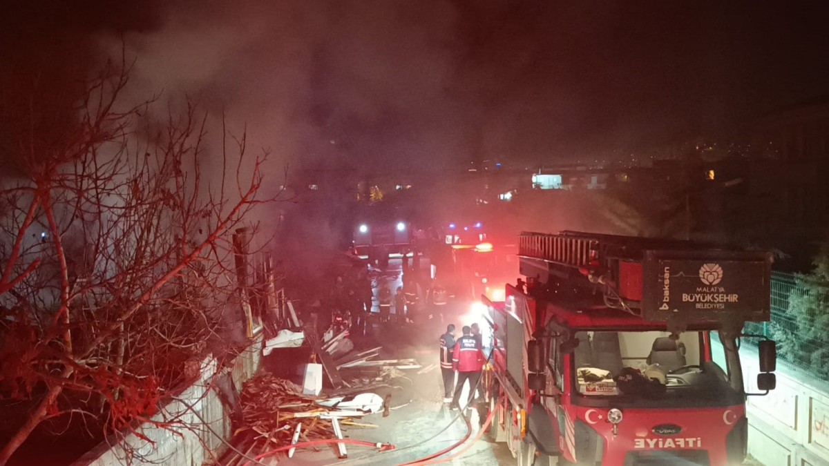 Yeşilyurt ev yangını