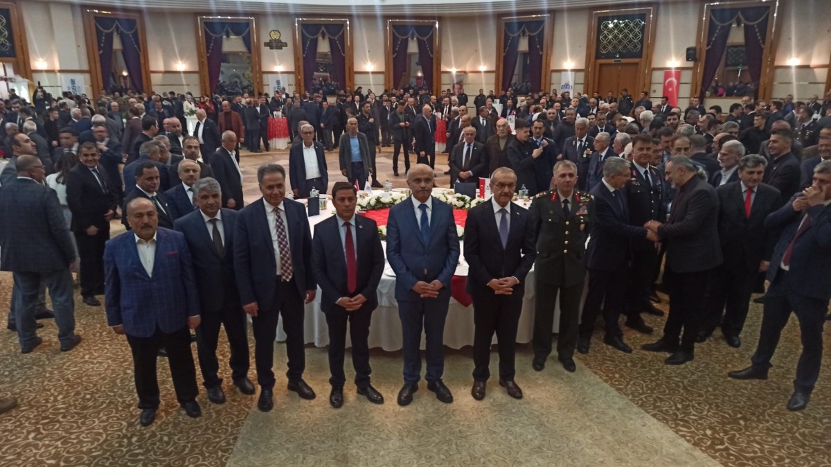 Vali Yavuz: Depremin yaralarını dayanışmayla sarıyoruz