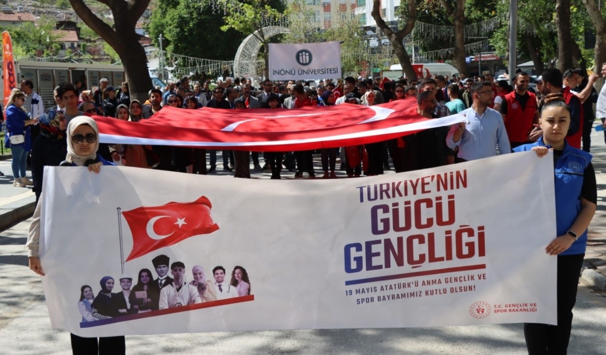 Gençlik Haftası coşkusu başladı
