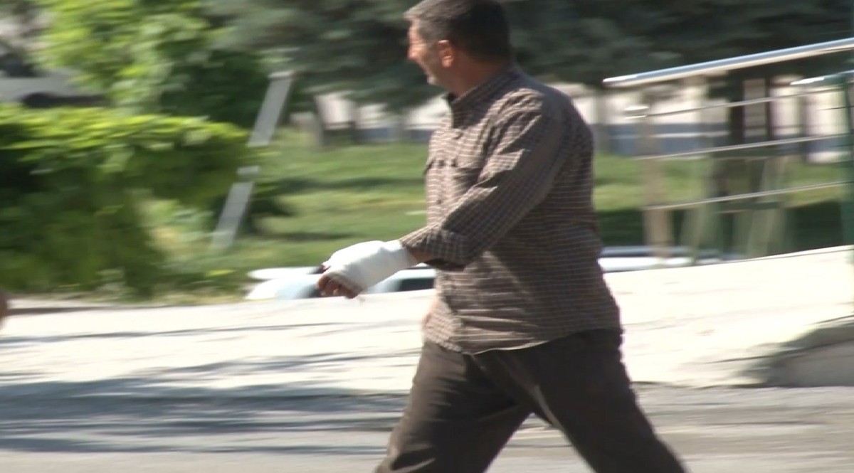 Acemi kasaplar hastanelik oldu
