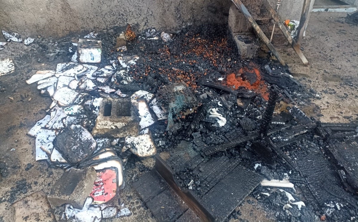 Darende bir evde çıkan yangın, itfaiye ekipleri tarafından söndürüldü