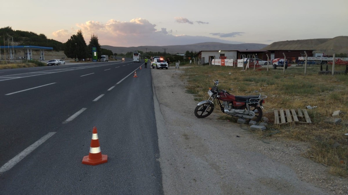 Darende’de otomobil motosiklete çarptı: 1 yaralı