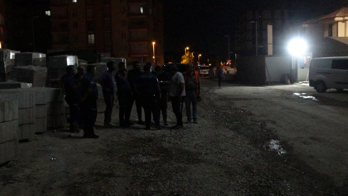 Şantiye işçileri arasında taşlı sopalı kavga: 4 yaralı