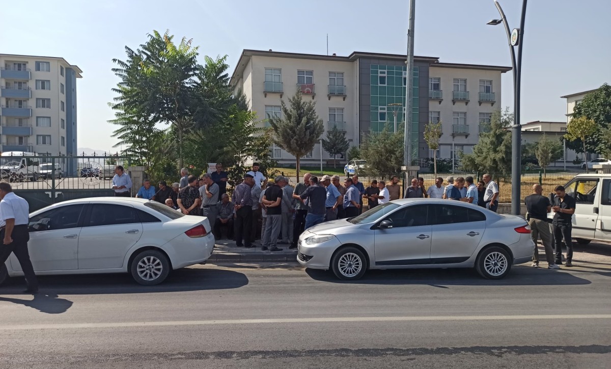 Malatya Çiftçisi Sulama Sorununa Tepkili