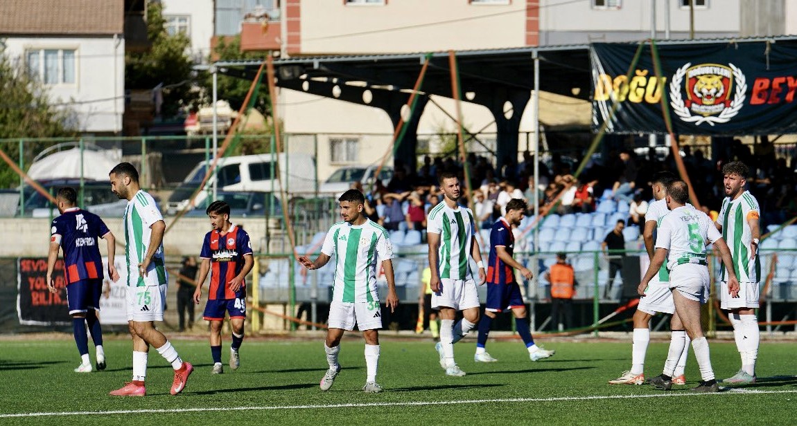 Yeşilyurtspor Uzatmalarda Puanı Kurtardı