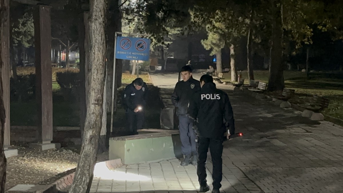 A. Gül Parkında Silahlı Saldırı: 1 Kişi Yaralandı