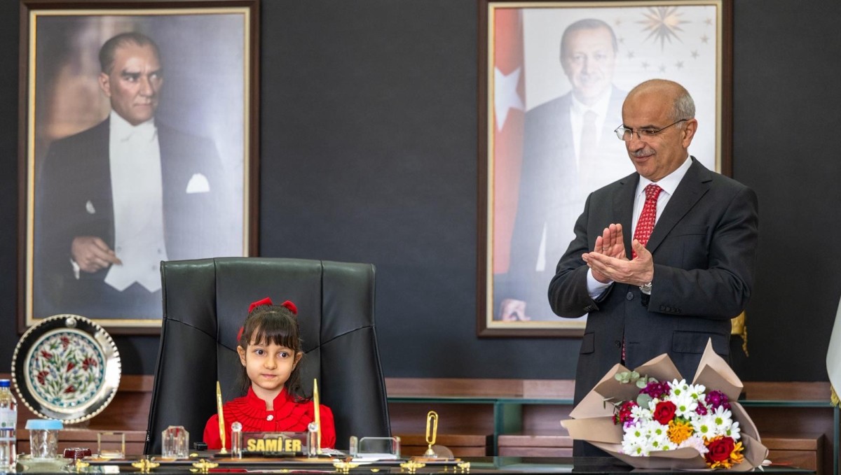 Sami Er Koltuğunu Ece Sayar’a Devretti