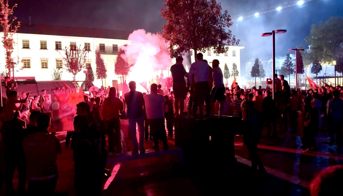 Galatasaray Coşkusu Sokağa Taştı
