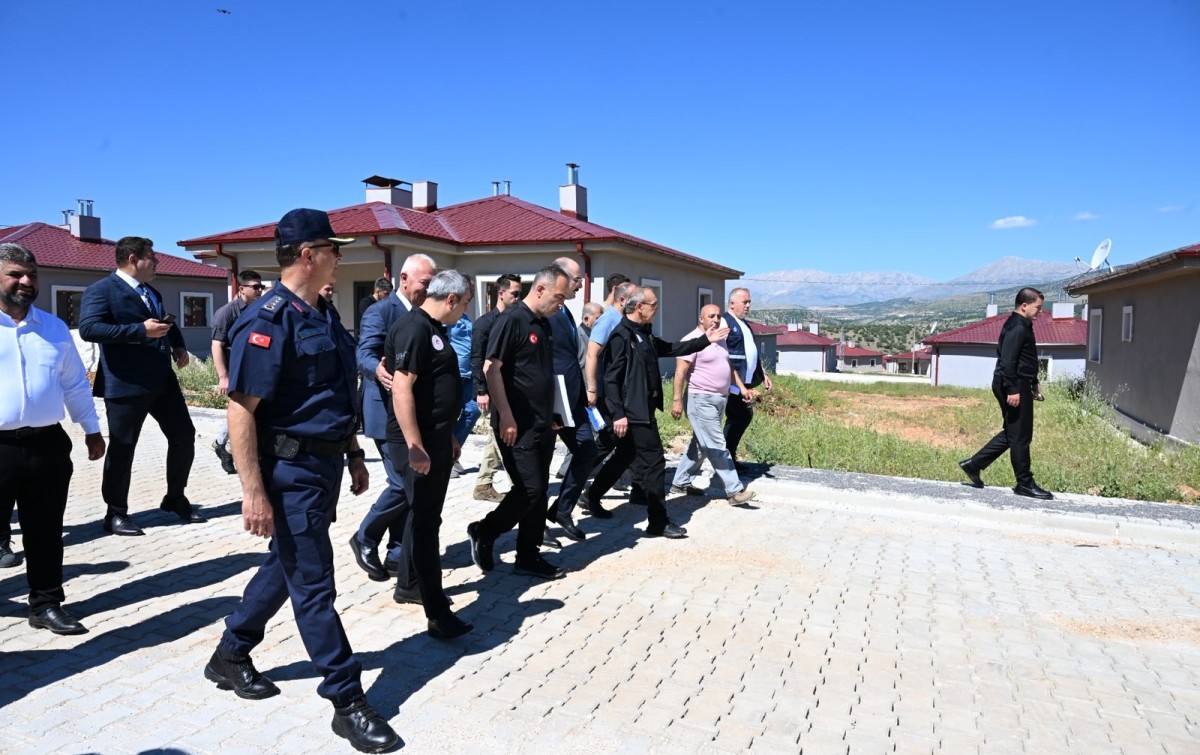 Doğanşehir Adeta Yeniden İnşa Ediliyor: Vali Yavuz ve Beraberindeki Heyetten Dev Çıkarma!