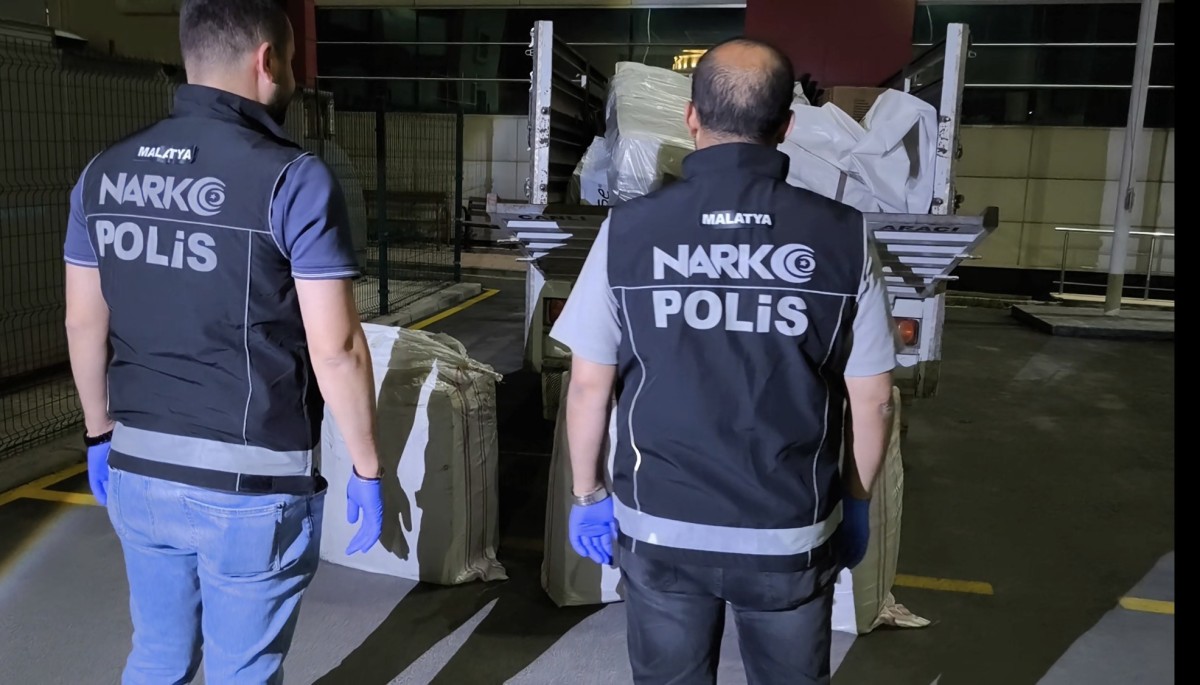  Zehir Sevkiyatına Darbe